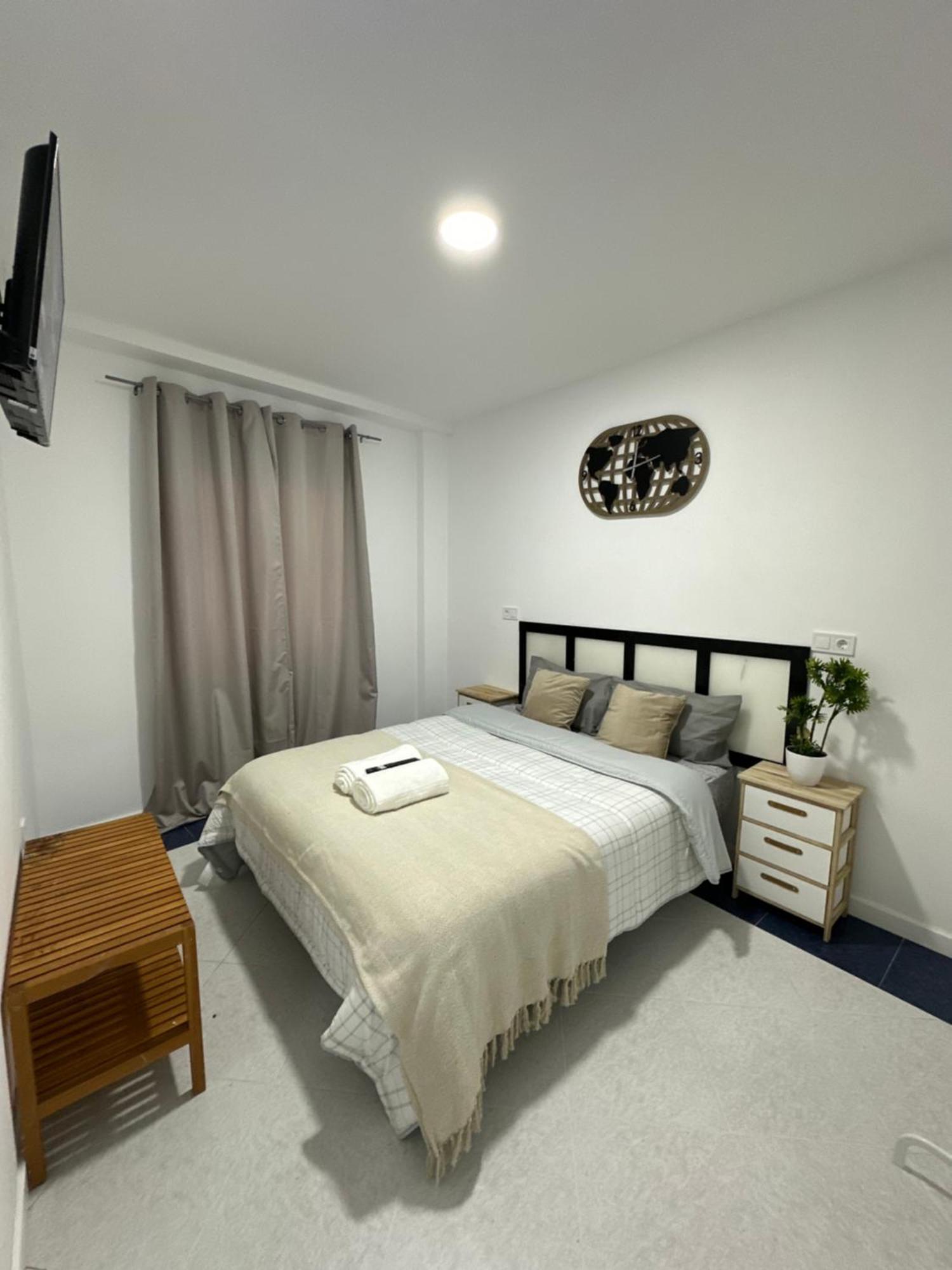 Rooms Mediavilla Мадрид Екстер'єр фото
