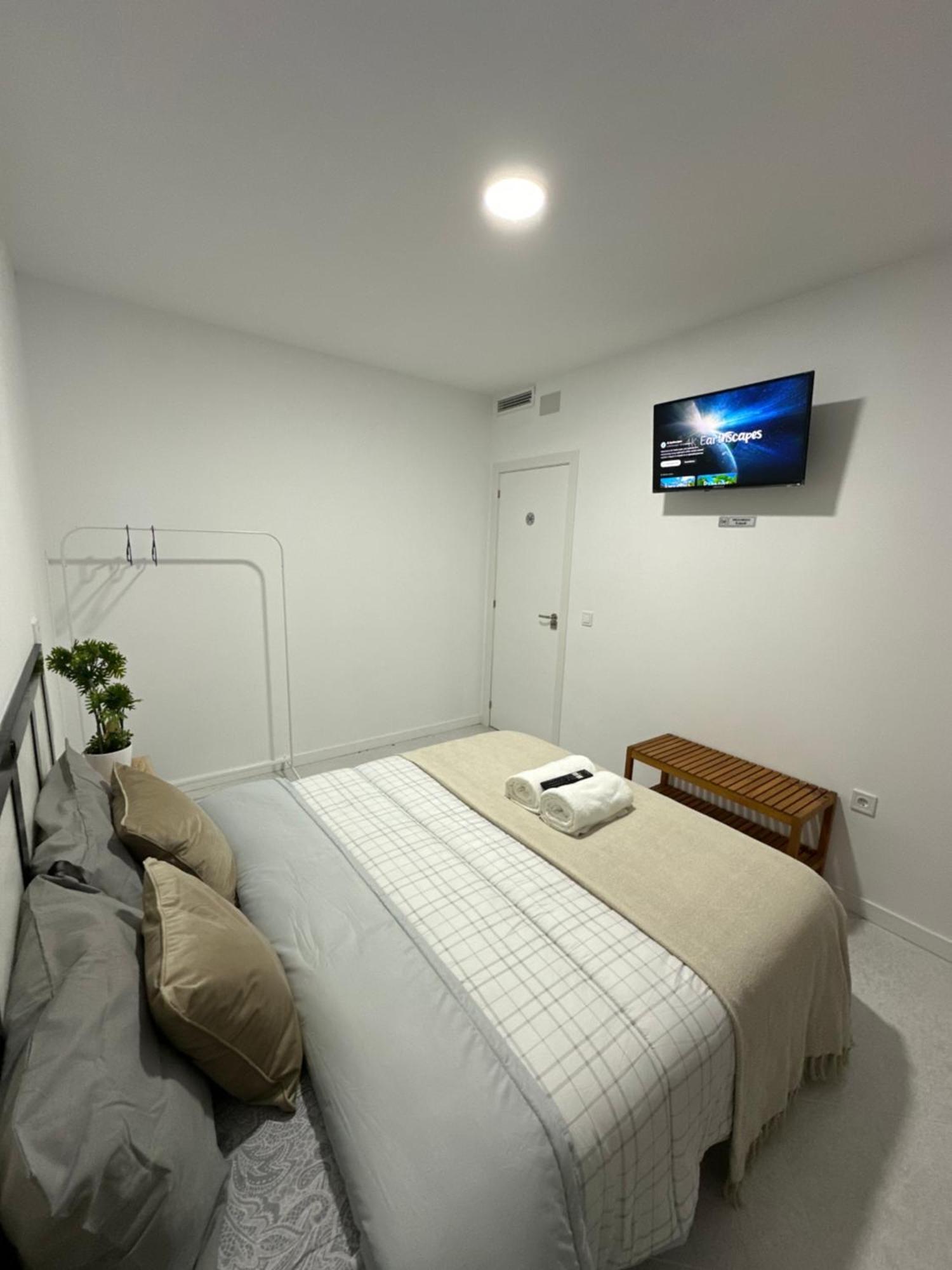 Rooms Mediavilla Мадрид Екстер'єр фото