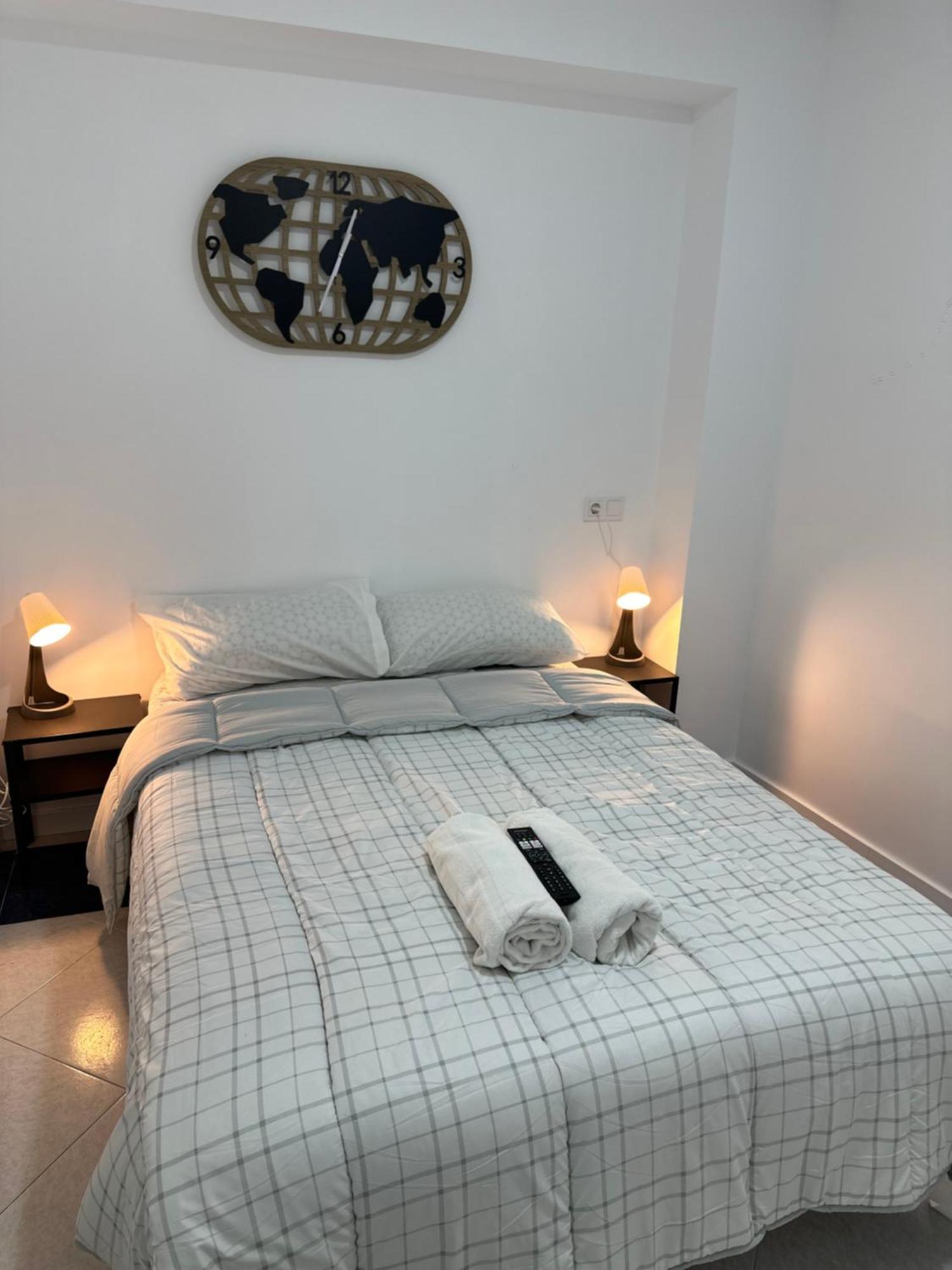 Rooms Mediavilla Мадрид Екстер'єр фото